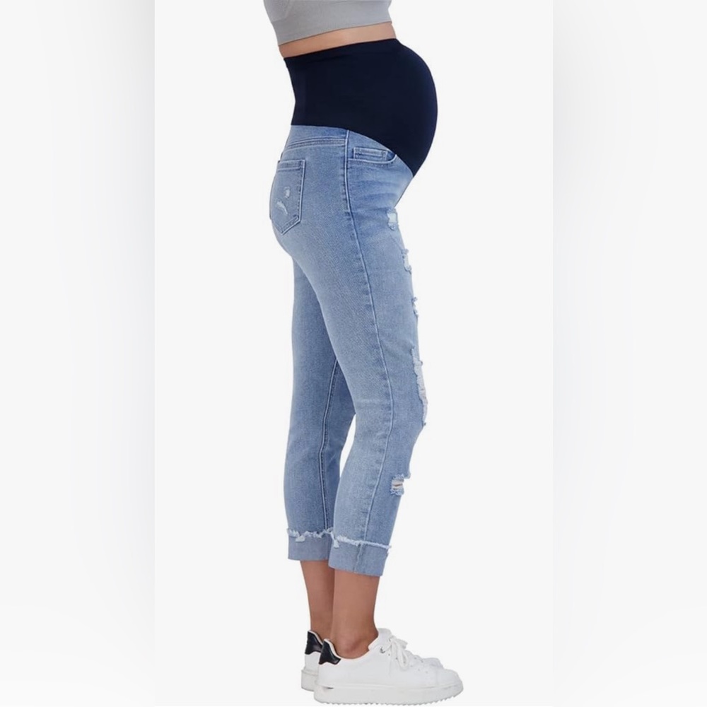 🌟3/$15🌟Savi Parker distressed cropped Maternity Jeans - Picture 3 of 10
